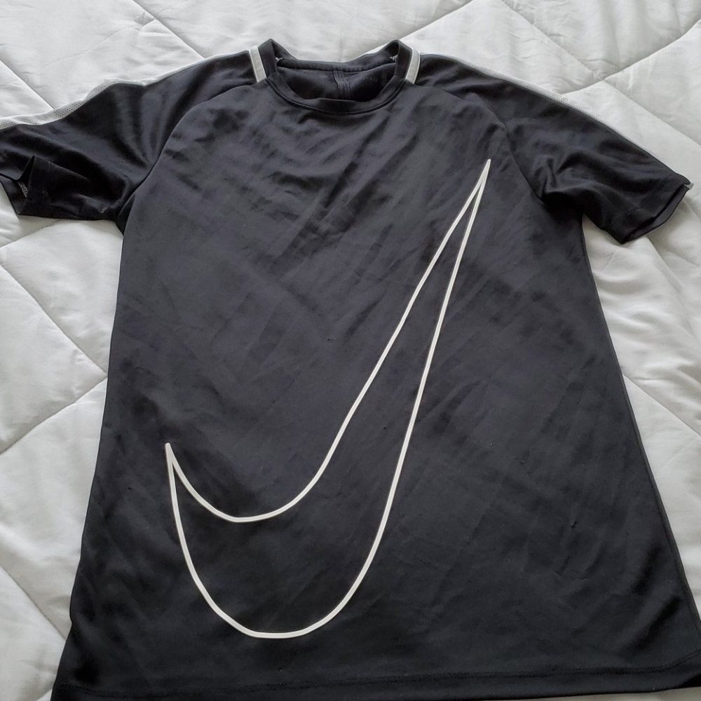 Nike Men's Dri-Fit shirt